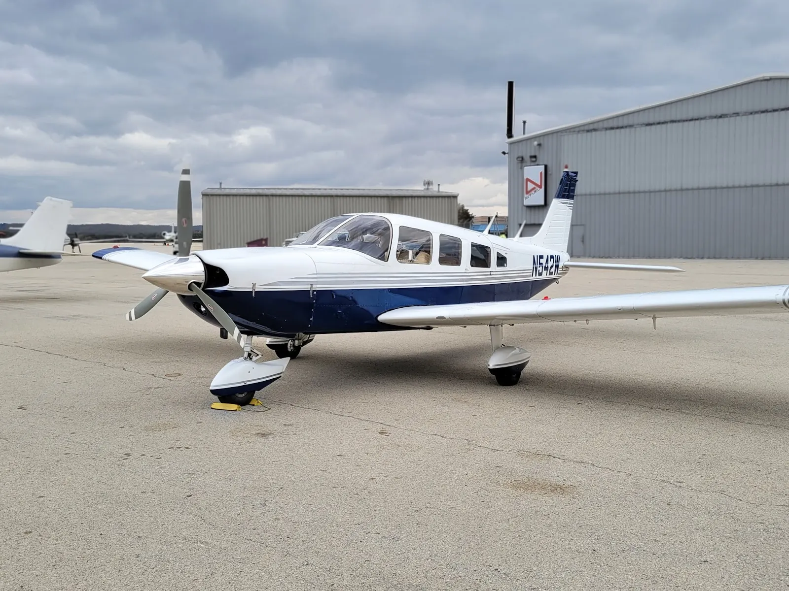 Front quarter view of N542W on the ramp