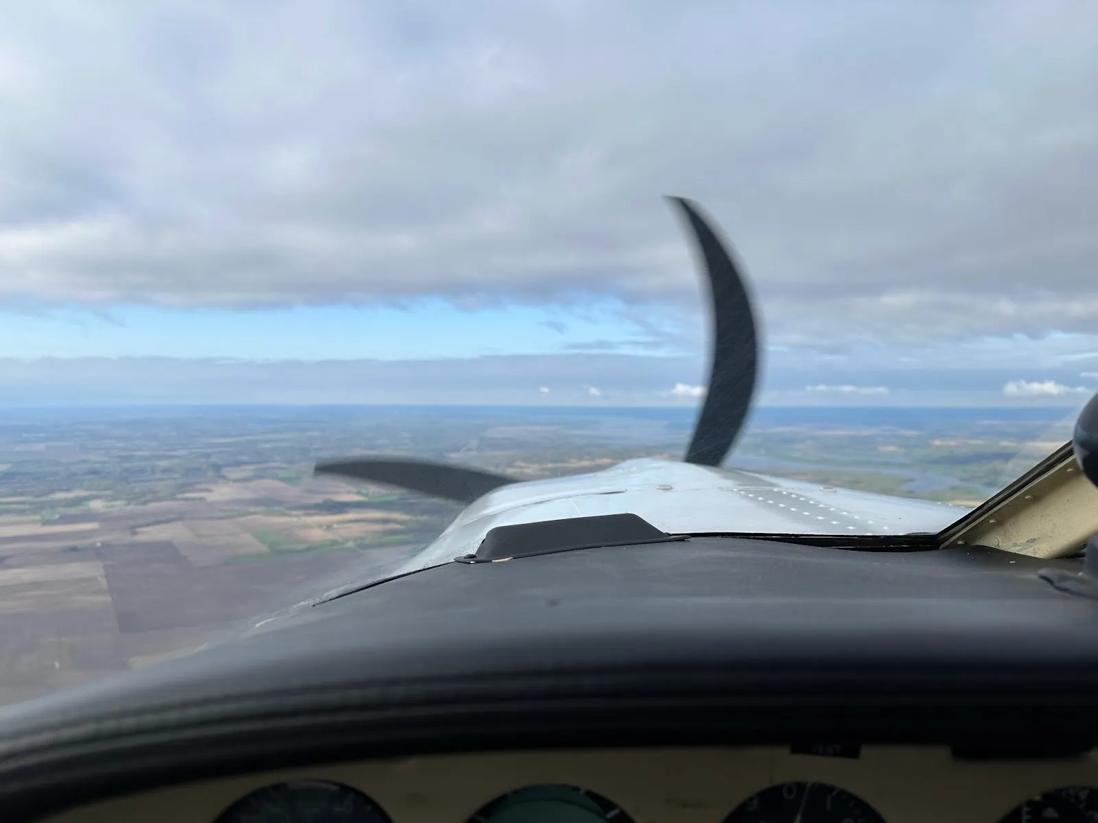 Wide view of the horizon over the nose